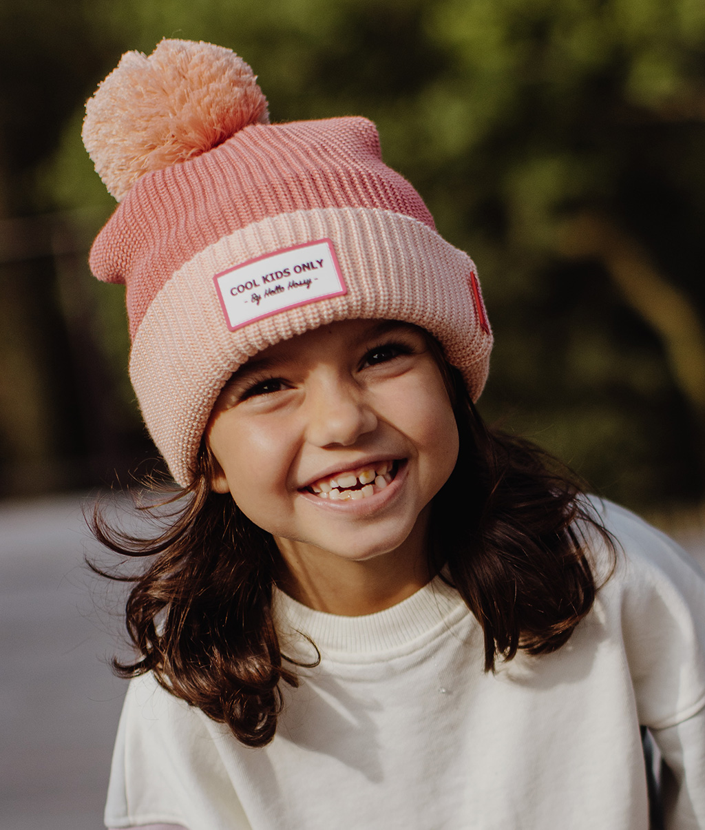 HH-WEBSITE-RESIZEPHOTOS-1024x1205px_BEANIES_AW22_COLOR BLOCK